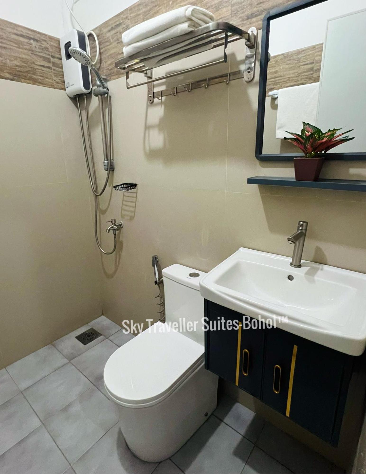 Sky Traveller Suites Panglao Eksteriør bilde