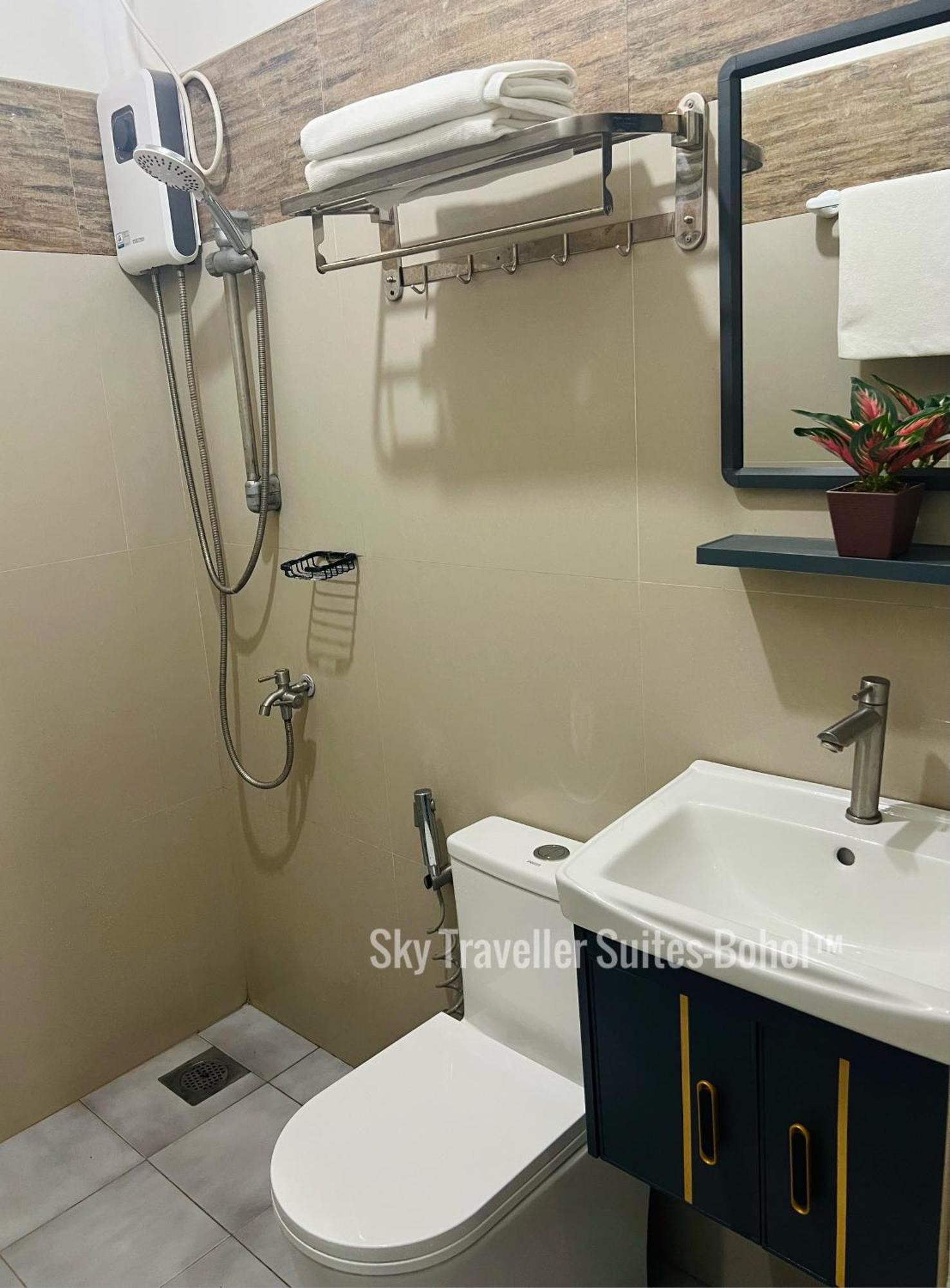 Sky Traveller Suites Panglao Eksteriør bilde