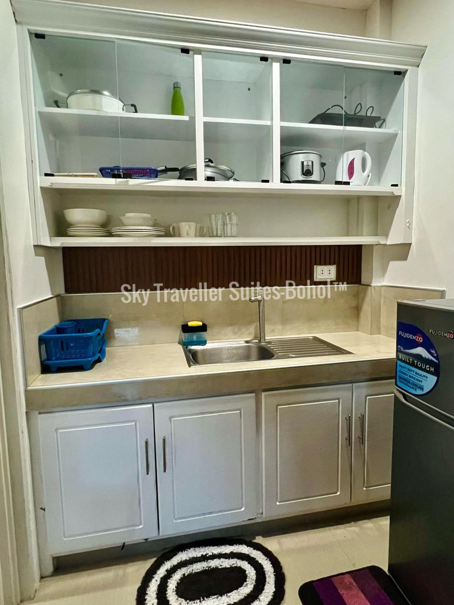 Sky Traveller Suites Panglao Eksteriør bilde