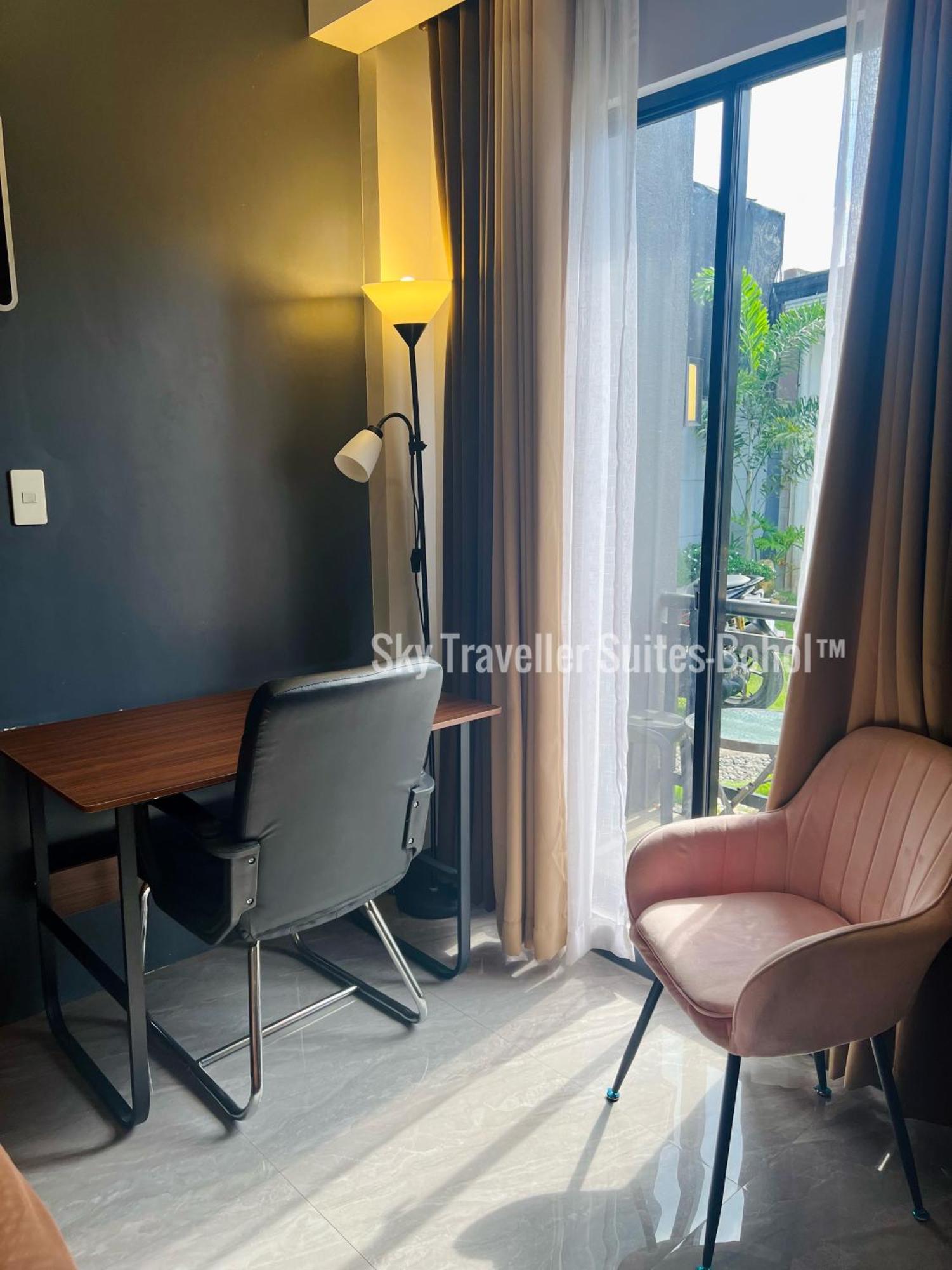 Sky Traveller Suites Panglao Eksteriør bilde