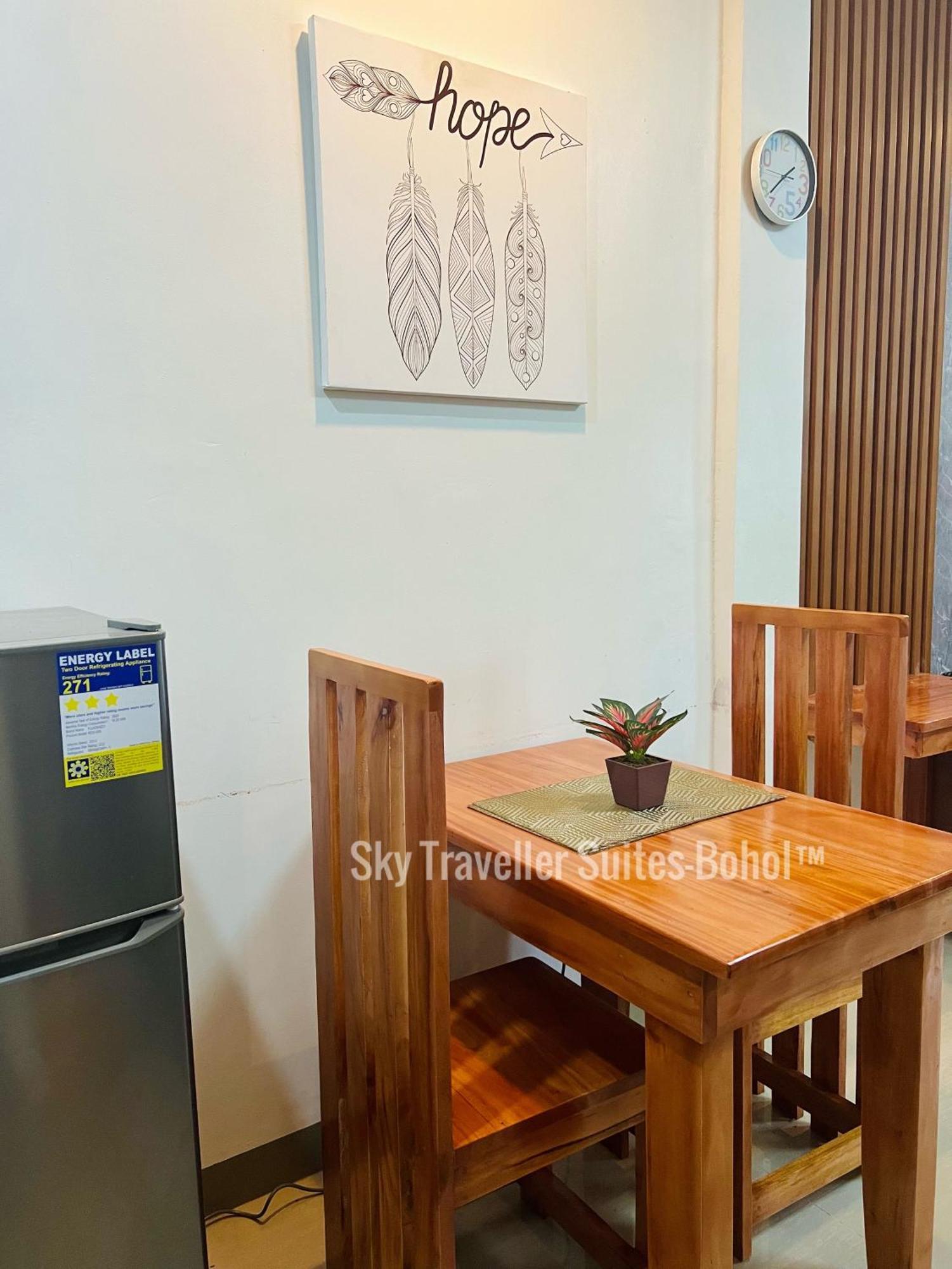 Sky Traveller Suites Panglao Eksteriør bilde