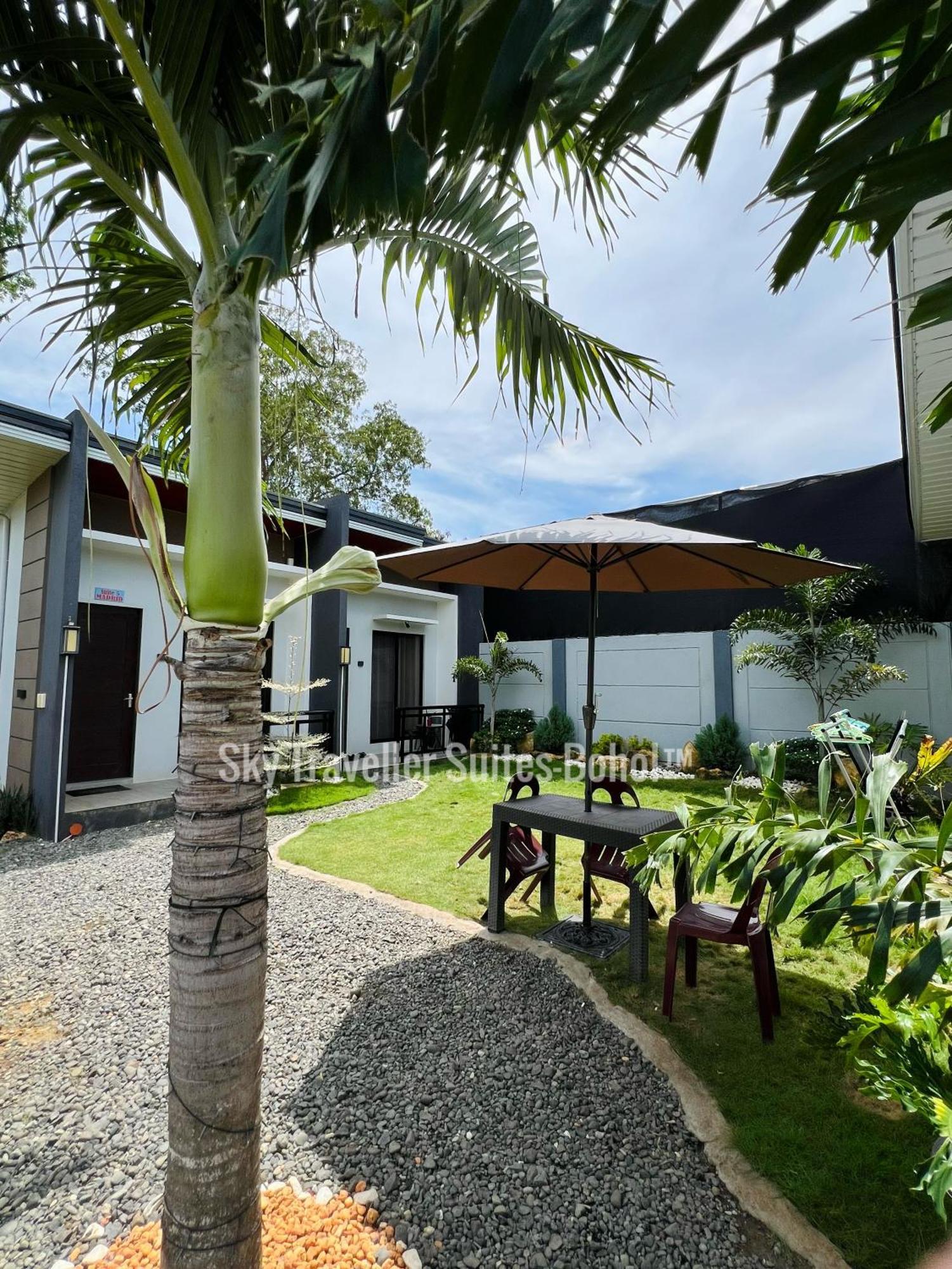 Sky Traveller Suites Panglao Eksteriør bilde